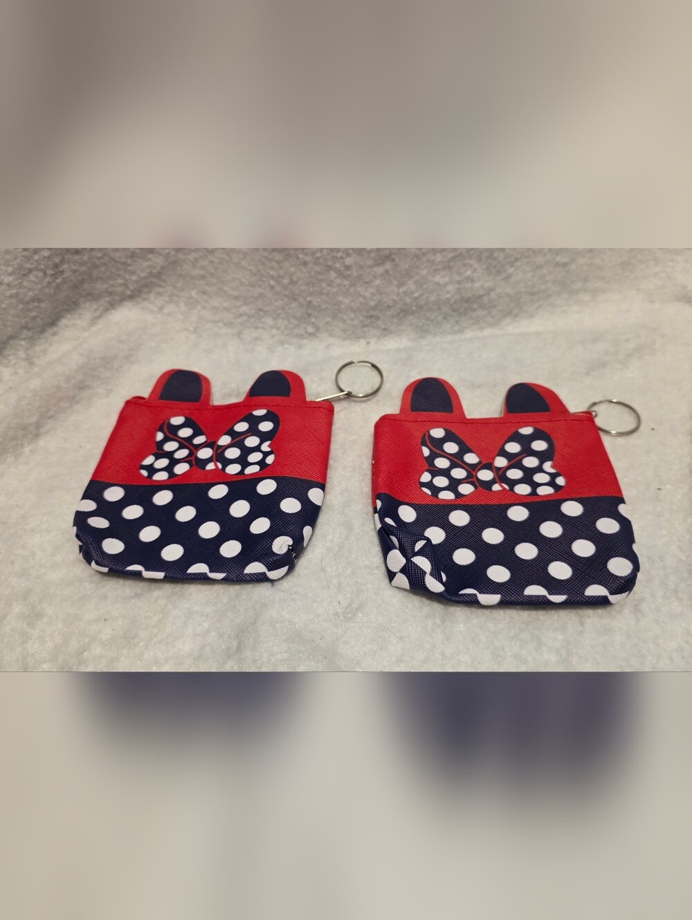 NWOT Minnie Mouse Themed 2 Coin Keychain Purses